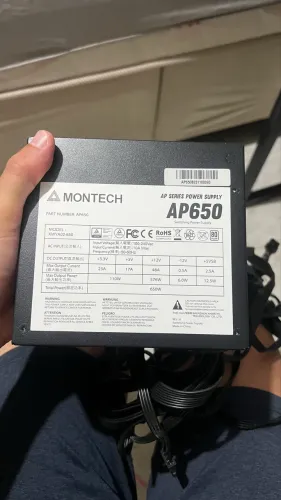 Fonte Montech 650W valor negociável