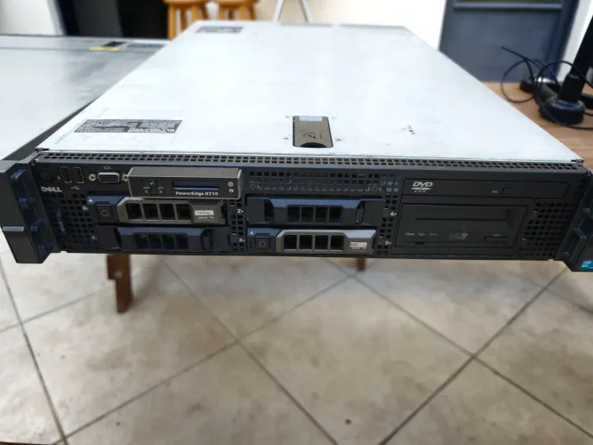 Servidor DELL R710