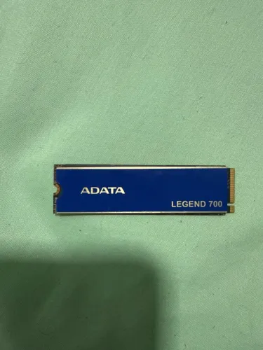 SSD ADATA 700 M2 ?256 GB?