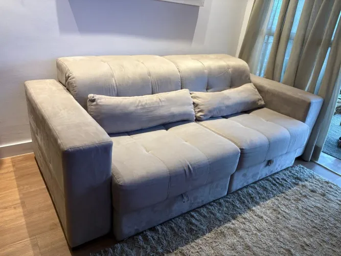 Sofá 4 lugares em suede