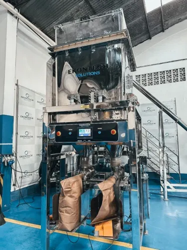 ENSACADEIRA INDUSTRIAL EM AÇO INOX