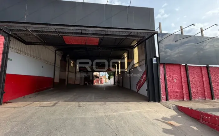 Barracão/Galpão Comercial à Venda em São Carlos