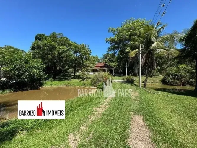 Barrozo Imóveis - Sítio a venda com 8.000 m², piscina, plano e murado/tela.