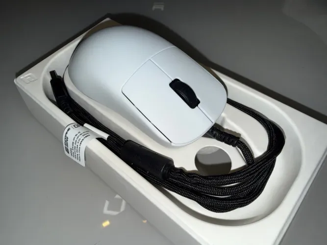 Mouse Endgame Gear OP1 8K V2 Branco - Impecável na Caixa