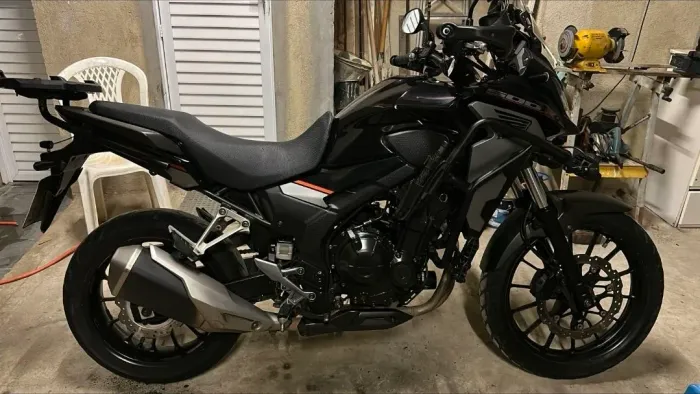Honda CB500x preta 2021