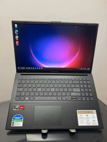 Notebook Asus - Ryzen 5-Série7 - 8GB Ram DDR5 - SSD256GB Nvme - Redeon Graphics- 15p