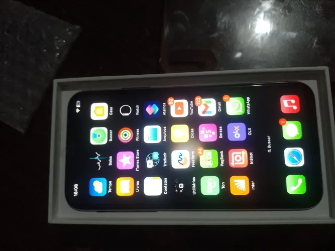 Iphone 10 x bem conservado com a caixa com bateria nova 