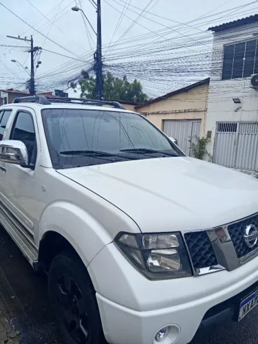 Nissan Frontier XE CD 4X4 2.5 TB Diesel 2012