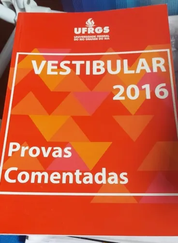 Livro provas comentadas UFRGS 2017 e 2016