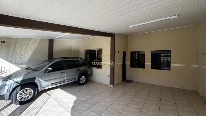 Casa em Condomínio Fechado no Xaxim | 3 Quartos, Suíte e 2 Vagas