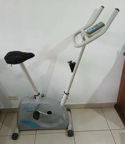 Bicicleta Caloi Ergométrica act! home fitness CLB 10