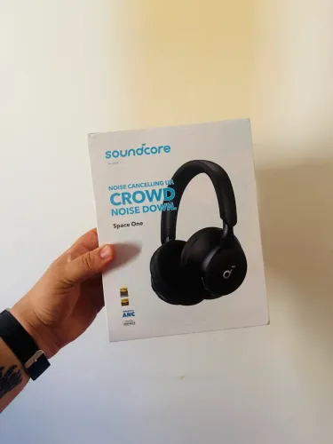 Soundcore Space One - Azul - Headphone Bluetooth com Cancelamento Ativo de Ruído 