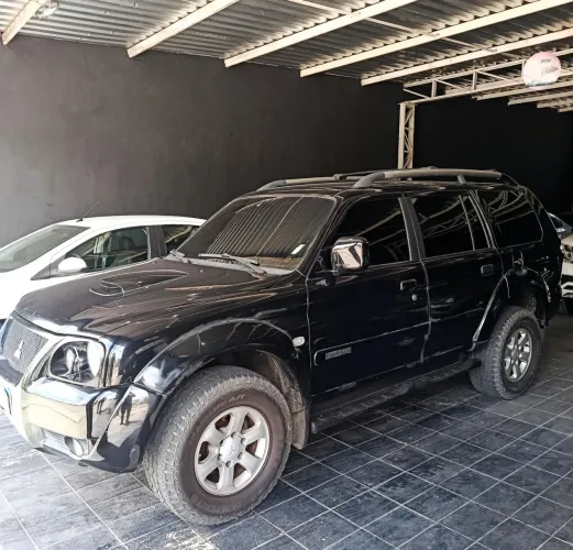 Mitsubishi Pajero Sport HPE 2.5 4X4 Diesel Mec. 2009