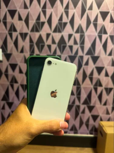iPhone SE 64 GB ( Terceira geração 2022 )