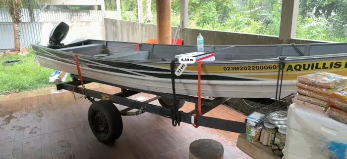 Lancha á venda  Santarém/ PA