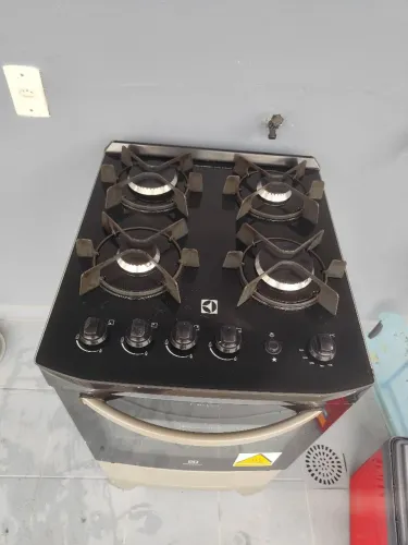 Fogão Electrolux Efficient 4 Bocas Mesa de Vidro Preto