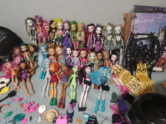 Lote Bonecas Monster high