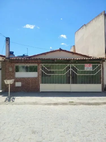 Vende-se ou troco por casa casa em Lauro de Freitas ou região