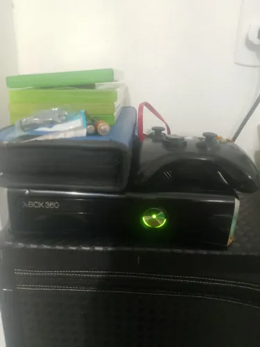 Xbox 360 super slim - desbloqueado aurora 46 jogos