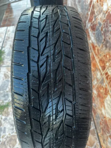Pneu R17 215/60 Continental - 3 unidades