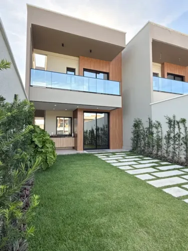 Casa em rua privativa no Eusébio - Eusébio - CE