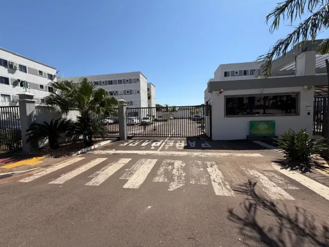 Apartamento com 2 quartos no bairro Tiradentes em Campo Grande - MS