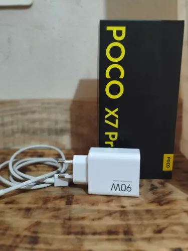 Vendo poco X7 pro 256gb 8ram vida da bateria 98% carregador 90 w