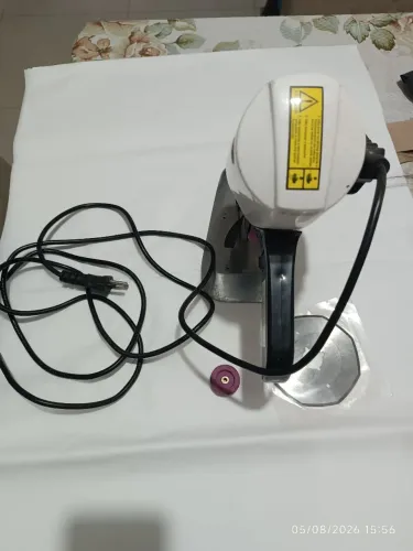 Máquina de corte de tecido seminova