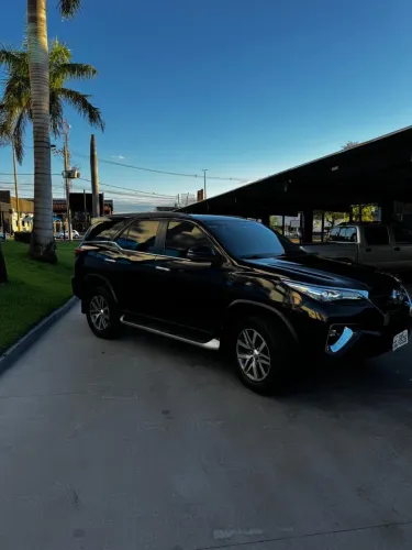 Toyota Hilux SW4 SRX 4X4 2.8 TDI 16V Dies. Aut. 2018