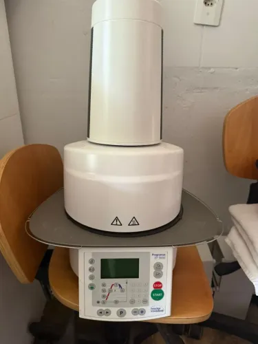 Forno de cerâmica Ivoclar EP3000 completo com bomba vácuo VP4
