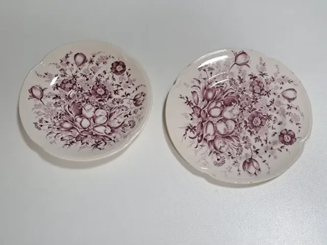 Par de Pratos decorativos - Vintage Johnson Brothers - Windsor Ware Dover (Inglaterra)-