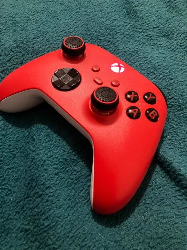 Controle Xbox vermelho
