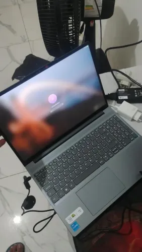 Lenovo ideapad slim 3 i5