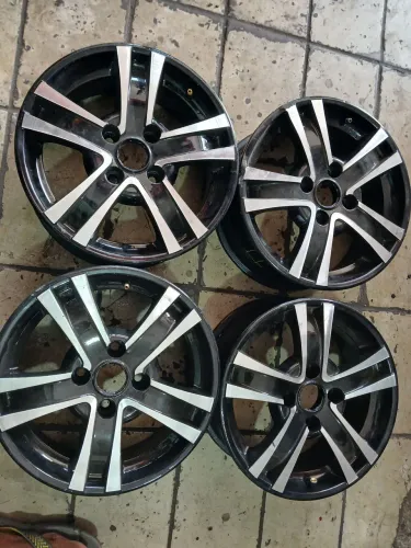 Vendo jogo de Roda aro 14 4 por 100