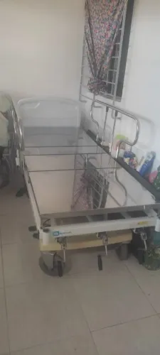 CAMA HOSPITALAR METÁLICA MANUAL - 3 MOVIMENTOS