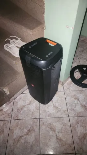 Jbl partybox 300 com problema de placa