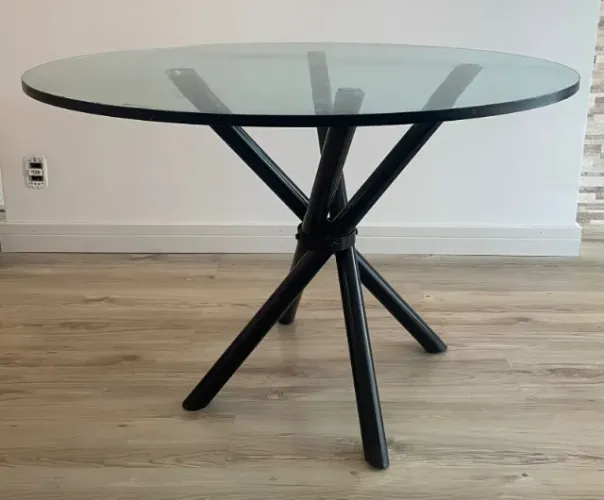 Mesa de jantar redonda tampo de vidro 120cm