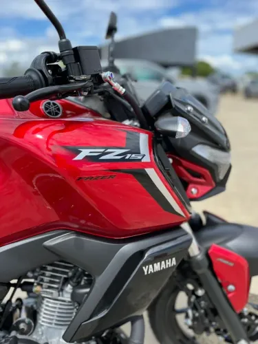 YAMAHA FAZER FZ15 ABS CONNECTED 2026 - A STREET QUE ENTREGA MUITO MAIS!