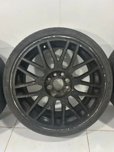 Rodas 17 furação universal com pneus 195/40/17