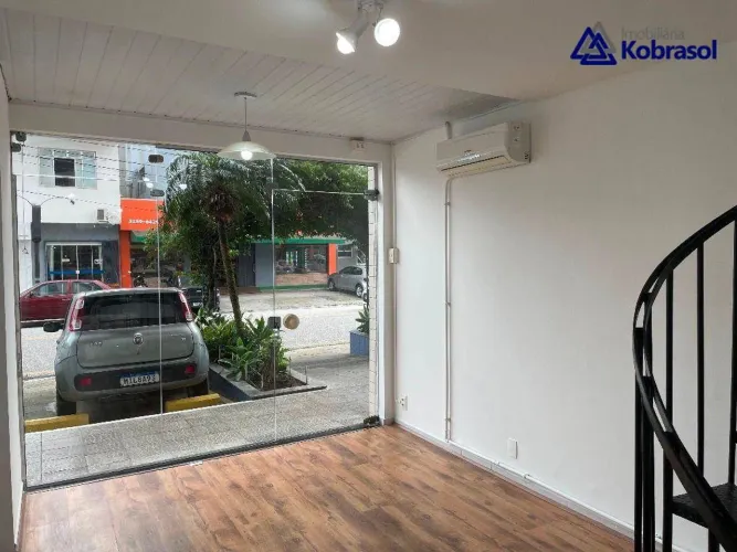 Loja para alugar, 43 m² por R$ 3.750,00/mês - Kobrasol - São José/SC
