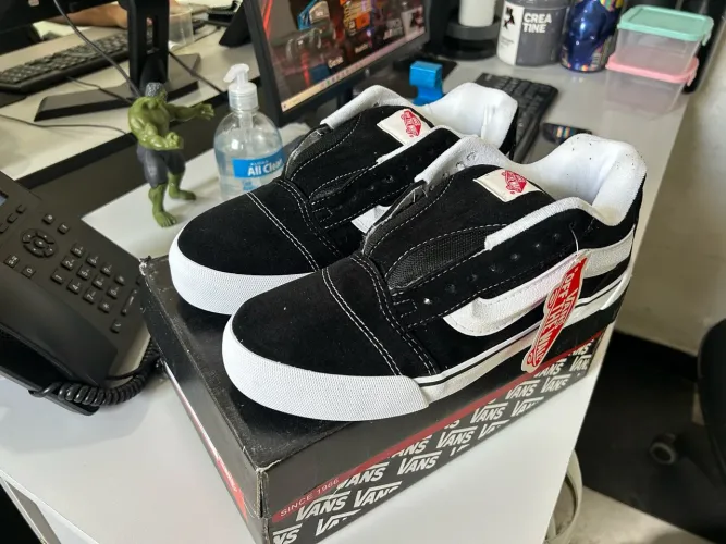 Tênis vans skool knu