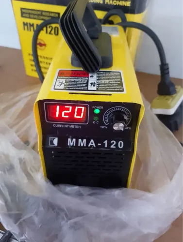 MÁQUINA DE SOLDA MMA 120AH ENERGIA 110V