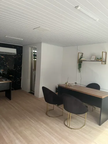 Sublocação de mesa/sala