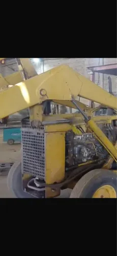 Retroescavadeira Massey Ferguson 65x