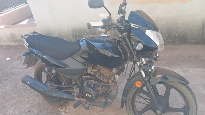 Vende moto único dono