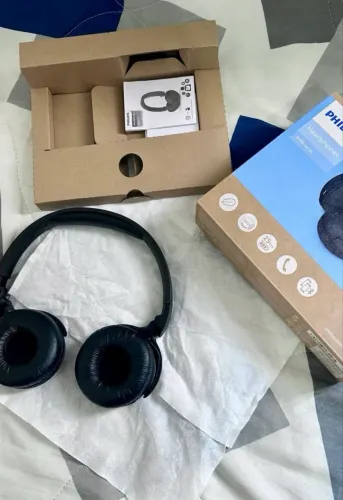 HEADPHONE PHILIPS NA CAIXA