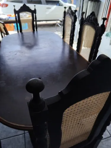 Mesa colonial em madeira rústica