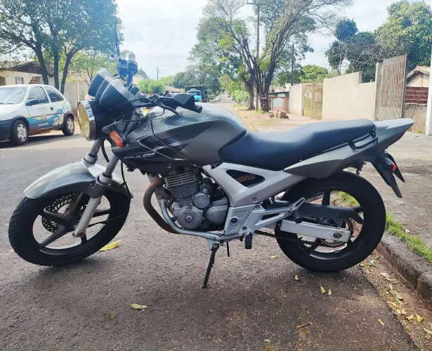 VENDE-SE HONDA TWISTER 2008