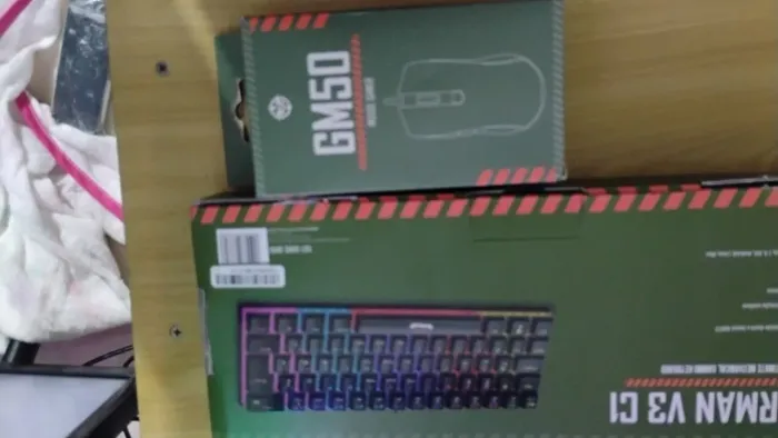 Teclado mecânico e mouse gamer (NOVO)