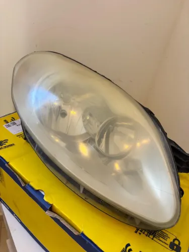 Farol do Palio Atractive 2012 | 2013 Original r$ 250,00 o par